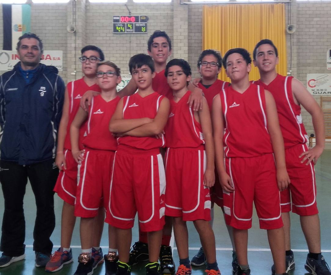 La escuela municipal de baloncesto inició la 2ª fase de la Liga de Plata
