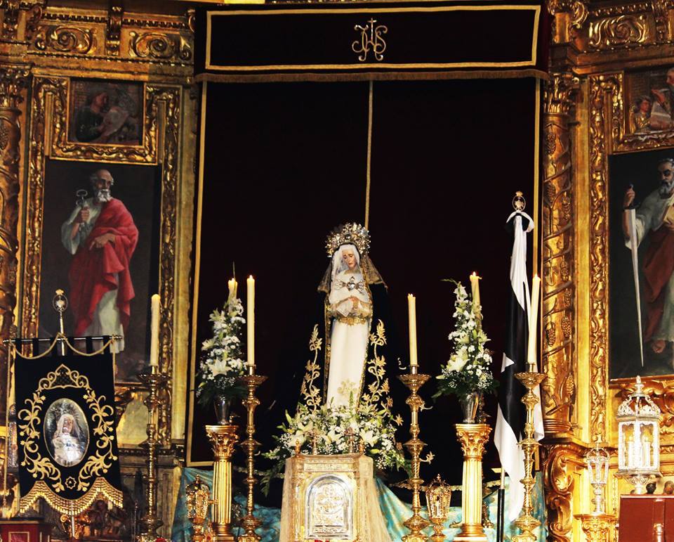 Decorado para la Novena a Ntra. Sra. de los Dolores.