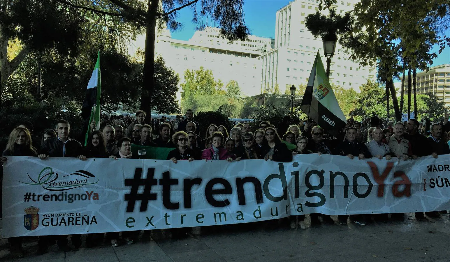 Guareña presente masivamente en la plaza de España de Madrid.