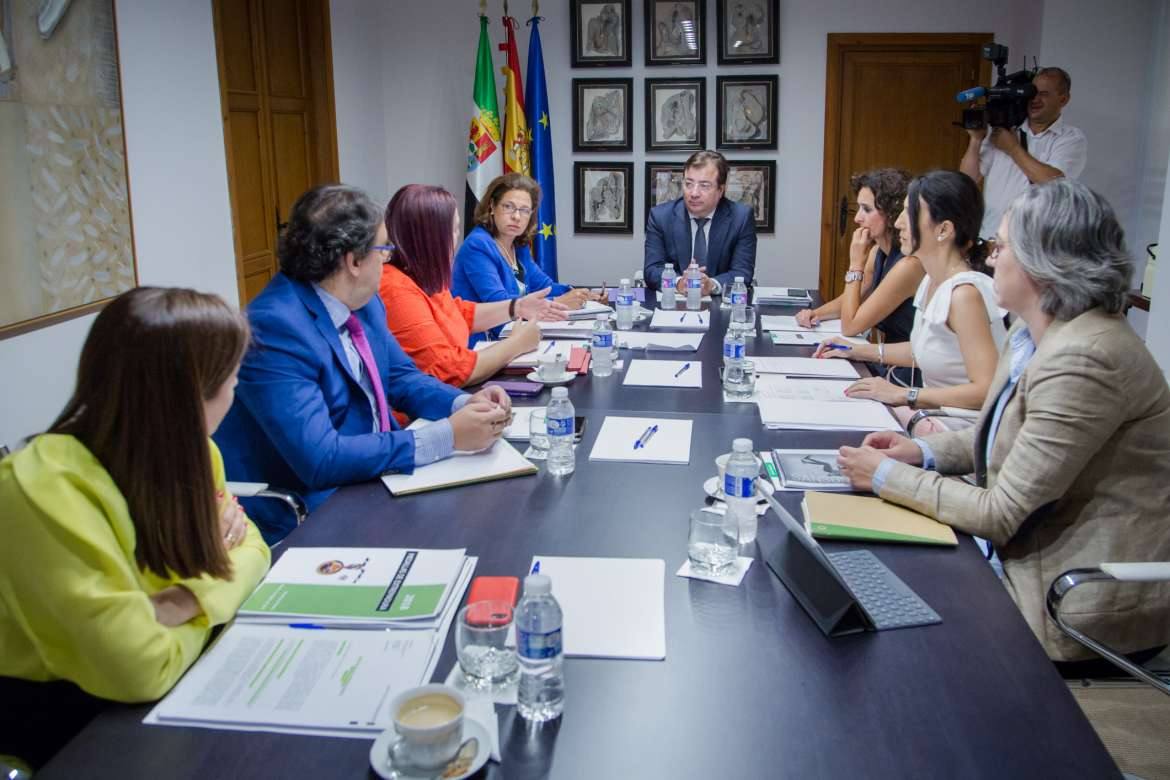 El Consejo de Gobierno de la Junta aprueba la contratación de la obra en la carretera EX105, en la intersección a la cooperativa del campo San Pedro.