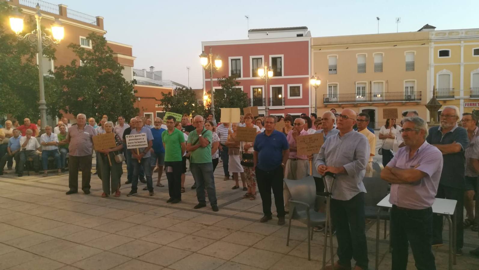 Los pensionistas de Guareña se adhieren a las movilizaciones en defensa de lo público y en contra de las privatizaciones