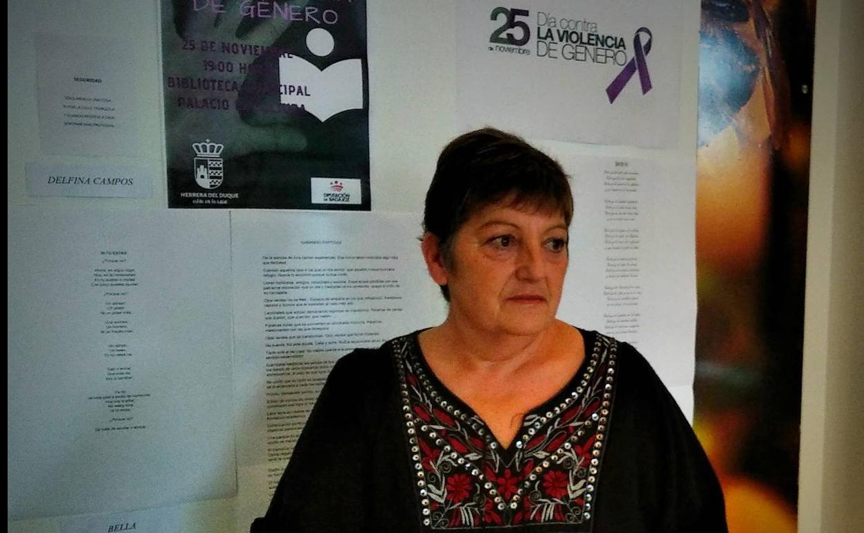 Carmen Gómez Castaño ganadora del I Concurso de Poesía contra la Violencia de Género de Herrera del Duque