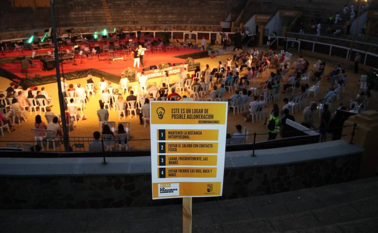 Imagen de la clausura de las Escuelas municipales deportivas y música en la Plaza de Toros