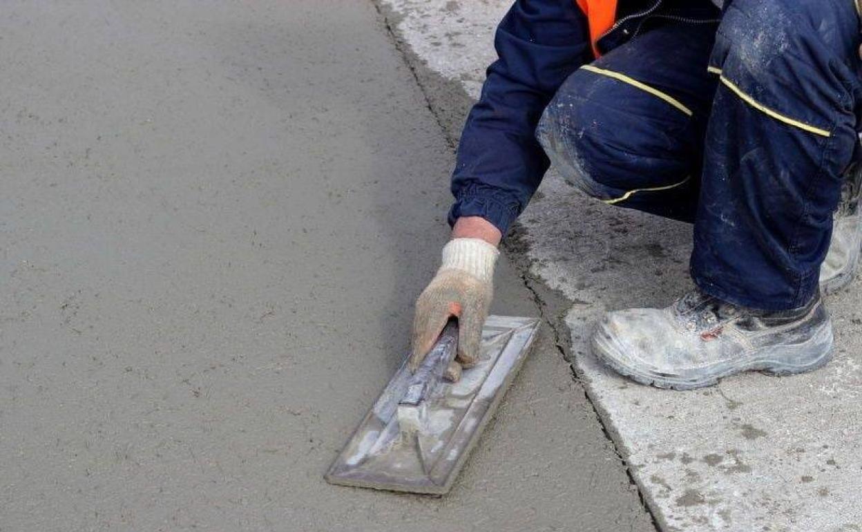 El Ayuntamiento de Herrera del Duque crea nueva bolsa para oficiales de primera de albañilería