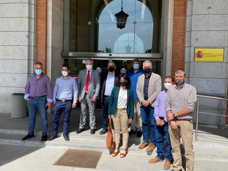 Reunión de los miembros de la Plataforma N430 que se produjo el 27 de mayo en el Ministerio de Transportes, Movilidad y Agenda Urbana 