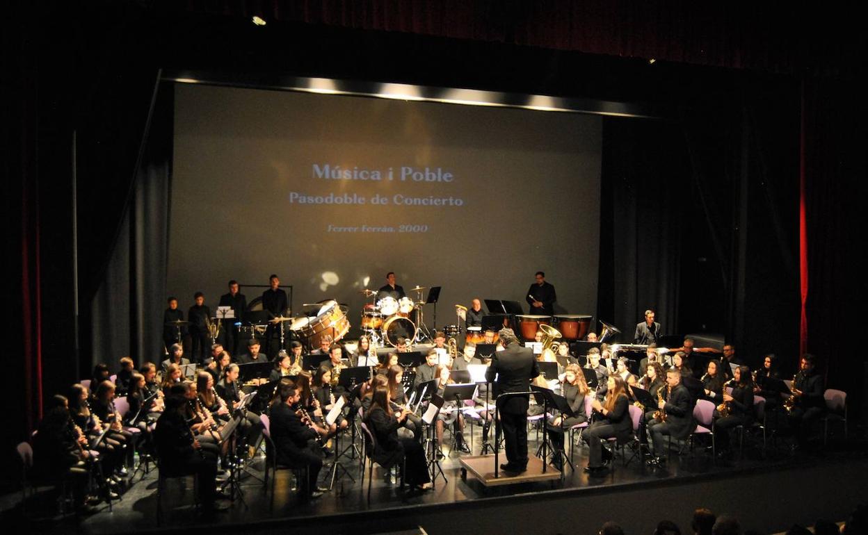 La Banda Municipal de Música de Herrera del Duque celebra Santa Cecilia con un extraordinario concierto