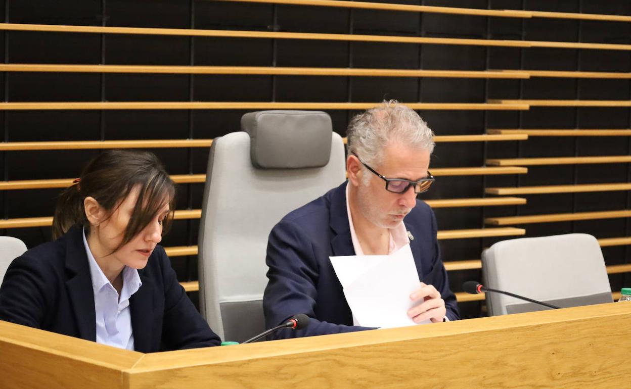 Aprobación del Protocolo de adhesión entre la Consejería de Movilidad, Transporte y Vivienda de la Junta de Extremadura y el Ayuntamiento de Herrera del Duque