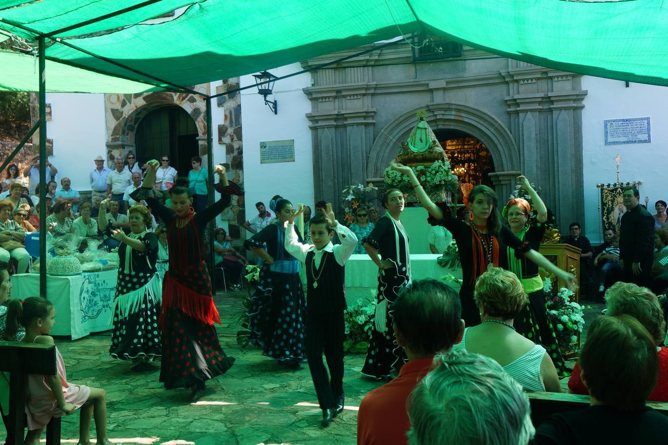 Virgen de Consolación en la eucaristía.