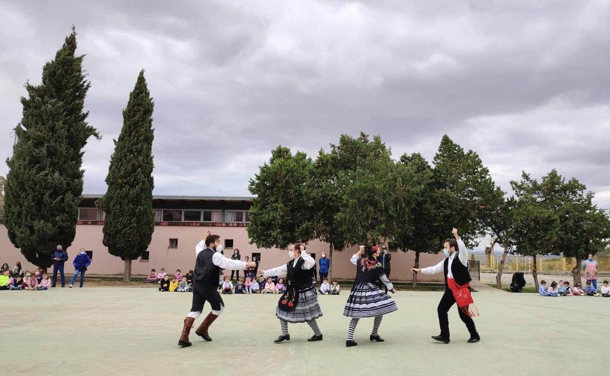 Finalizan las actividades en el CEIP Ntra Sra de los Remedios, con motivo de la Semana de Extremadura en la escuela