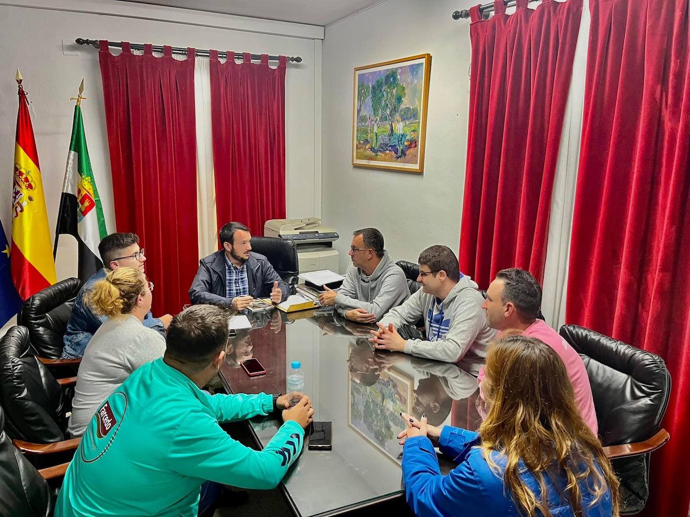 El E.M. «Los Tomillares» contará con asientos en las gradas y también se reforzará el alumbrado