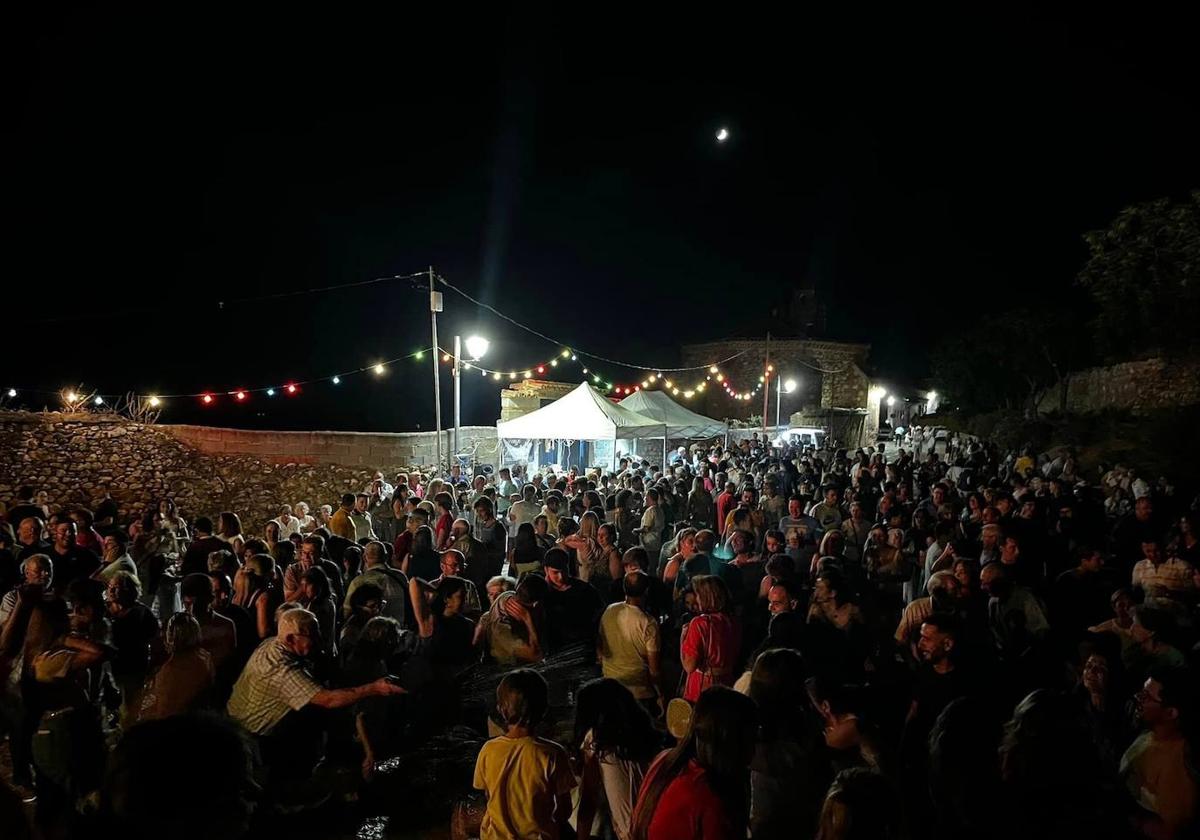 Celebración junto al Pilar de San Francisco