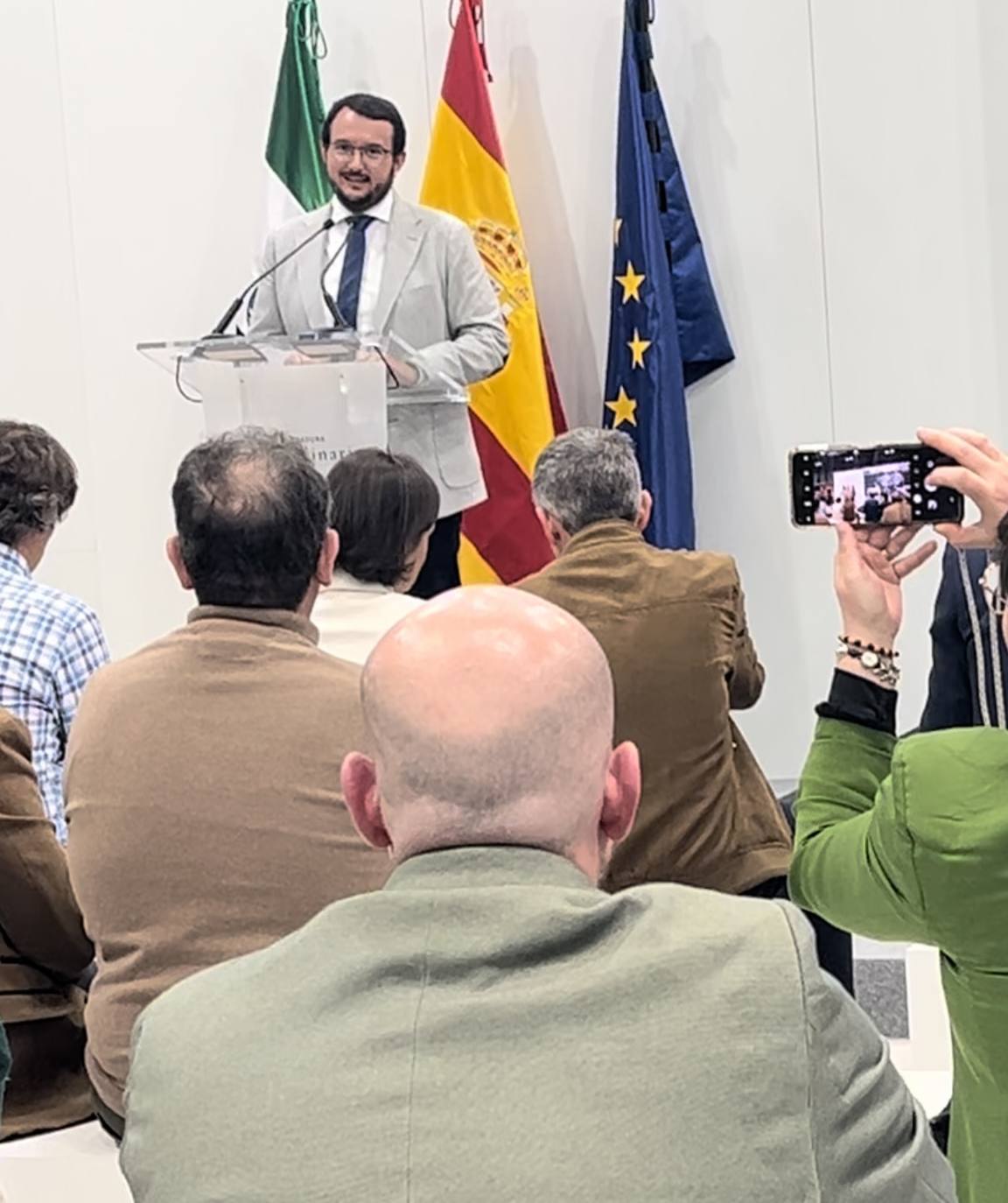 Multitudinaria presentación de Hornachos en FITUR con el estreno del corto «La Conciencia»