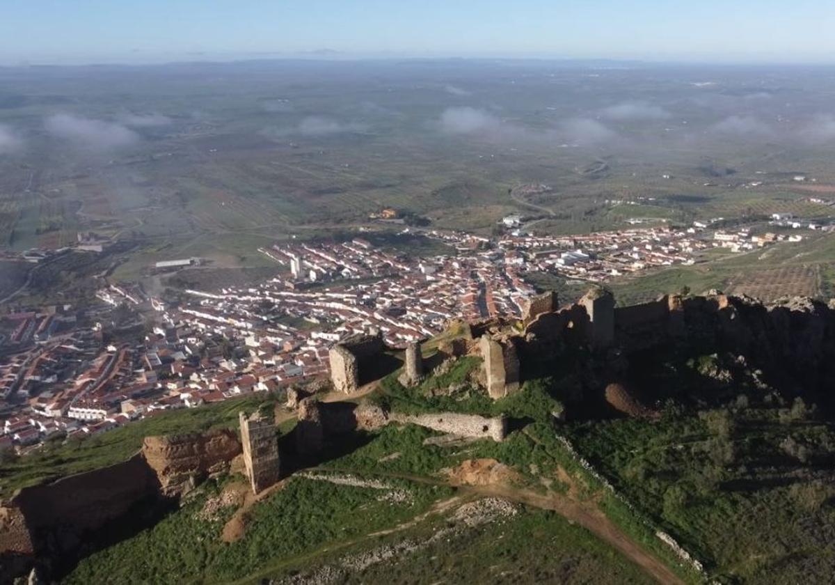 Hornachos como destino turístico de «observación de aves», será visitado por periodistas especializados de EE UU, que «tras el viaje» darán a conocer los principales recursos ornitológicos de la región