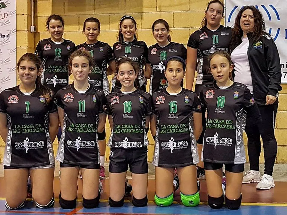 Equipo femenino infantil.