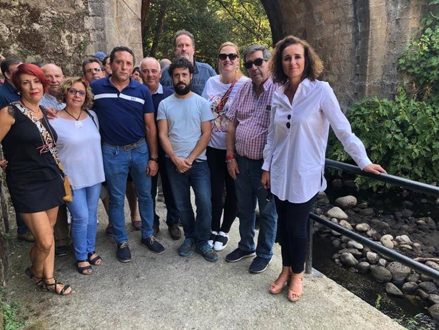 La consejera con los representantes socialistas.