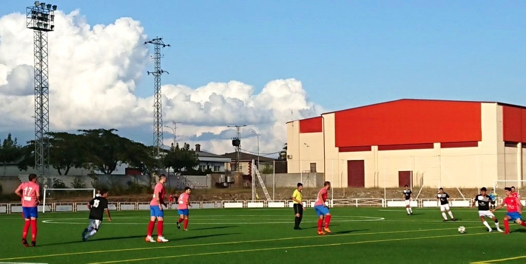 Partido anterior en el polideportivo municipal. 