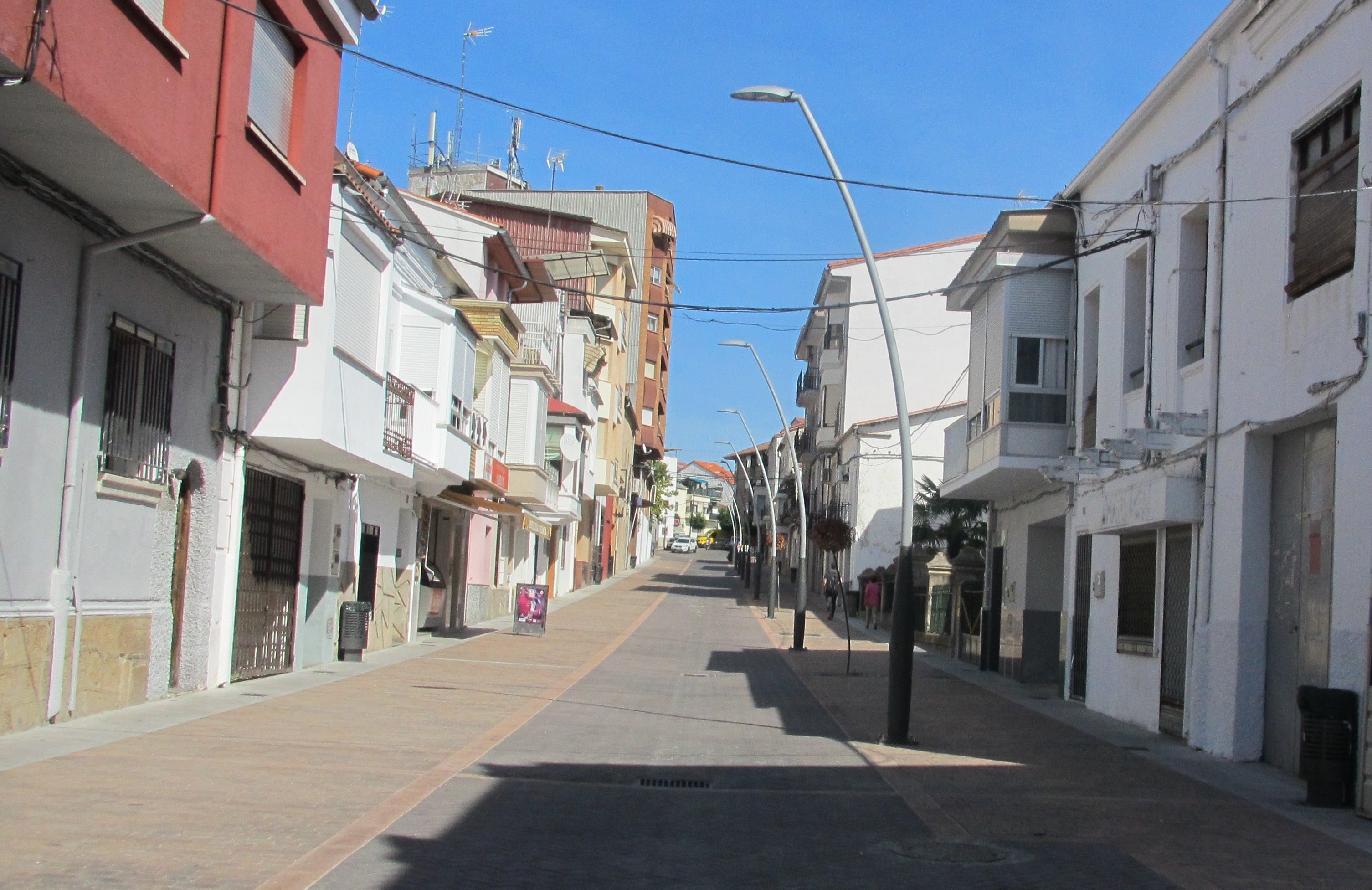 Nuevo alumbrado led en la avenida de Yuste.