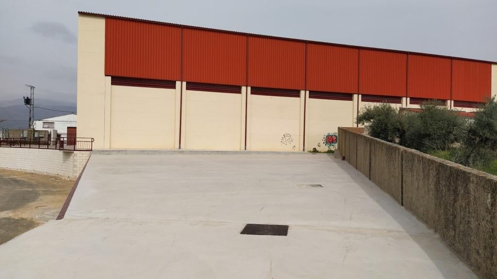 El polideportivo cuenta ya con un escenario para actividades al aire libre