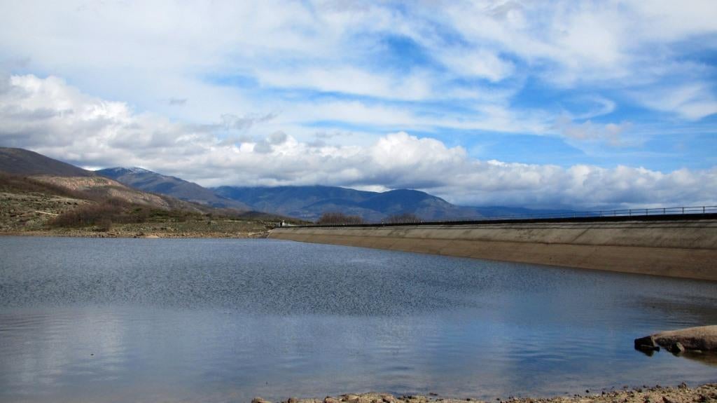 Presa de las Majadillas, que abastece a Jaraíz de la Vera. 