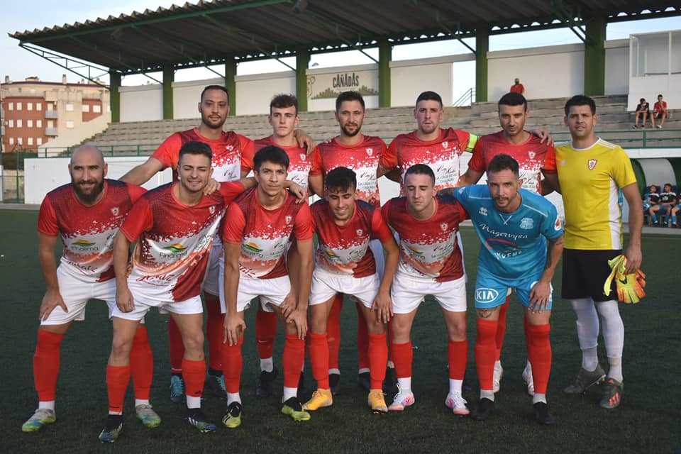 El Jaraíz con Yony vistiendo la esláctica del Moralo. 