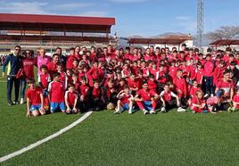 El equipo titular y la cantera del Jaraíz.