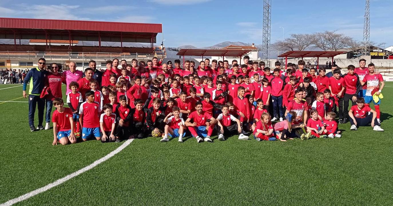 El Jaraíz, en su 50 aniversario, campeón de la Primera Extremeña