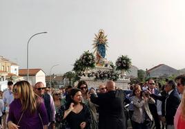 Traslado ayer de la Patrona a la iglesia de Santa María.