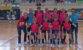 El CD Fútbol Sala Jaraíz 'B' y entrenadores.