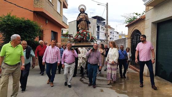 La Festividad de San Isidro congrega a la población en su barriada