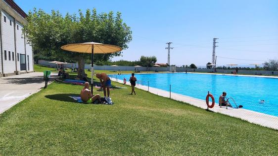 Este viernes abren las piscinas municipales
