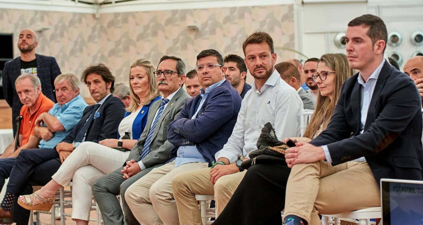 El alcalde de Jaraíz, Luis Miguel Núñez, uno de los invitados a la ceremonia.