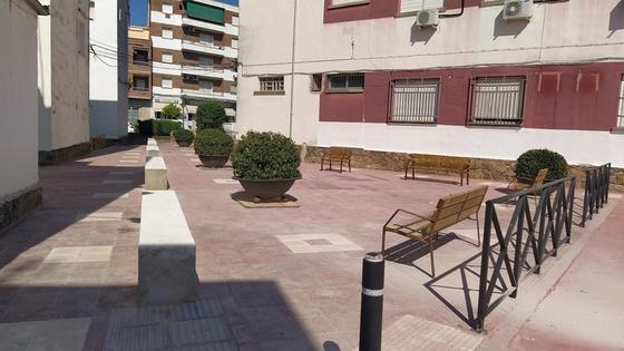 El patio delantero del César Carlos I pasa a formar parte del viario público