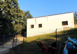 Estación de bombeo, tratamiento y depósito municipal de agua.