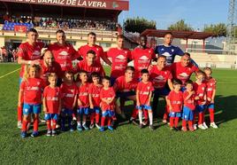 El Jaraíz en los prolegómenos del partido contra el Coria.