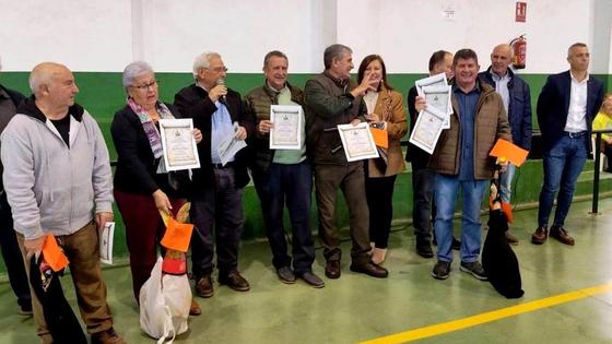 Rosa María Calero y María Teresa Rodríguez, ganadoras del concurso de vino de pitarra