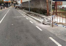 Las obras de ensanche del acerado en Hernán Cortés.