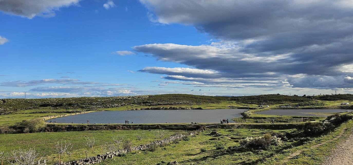 Hoy, VI Campeonato de Extremadura de Salmónidos Mosca Lago-Orilla.