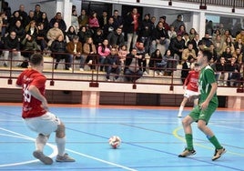 El Publijaime Villa Xarahíz FS disputando un partico en el pabellón de deportes.