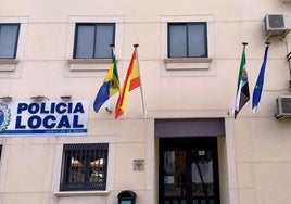 Jefatura de la Policía Local de Jaraíz, ubicada en la calle Pimentón.