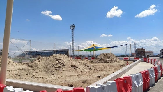 Comienza la reforma de la pista de vóley playa