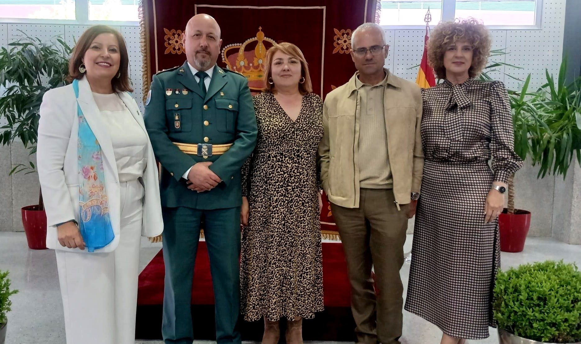 Rafael Chaparro recibe la Cruz de la Orden al Mérito de la Guardia Civil