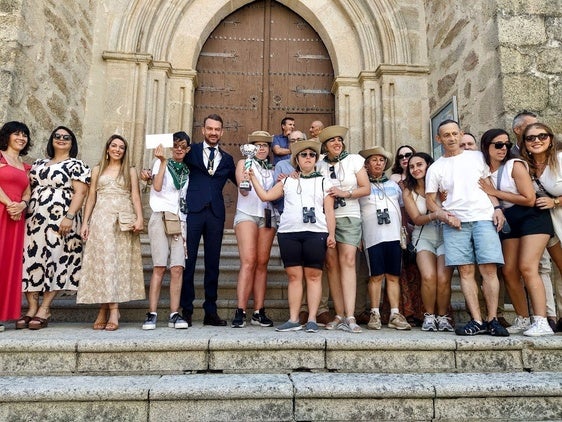 Aspace cumple con la tradición de hacer carrozas en San Cristóbal