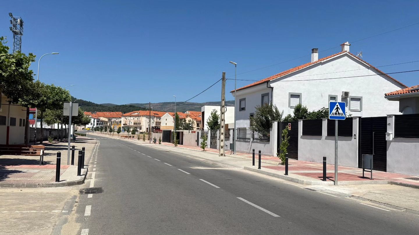 Tramo de la avenida de Hernán Cortés que ha sido objeto varias obras de mejora.