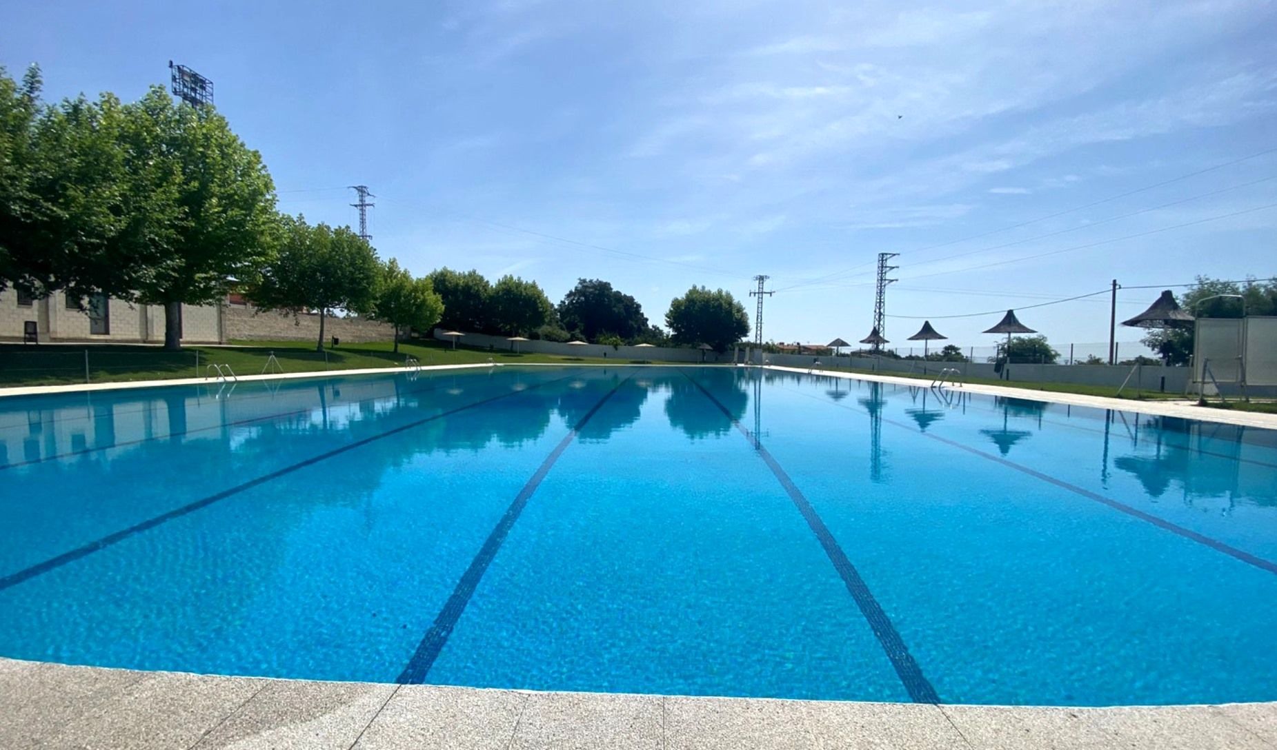 Piscina olímpica, cerrada por una avería en la depuradora.