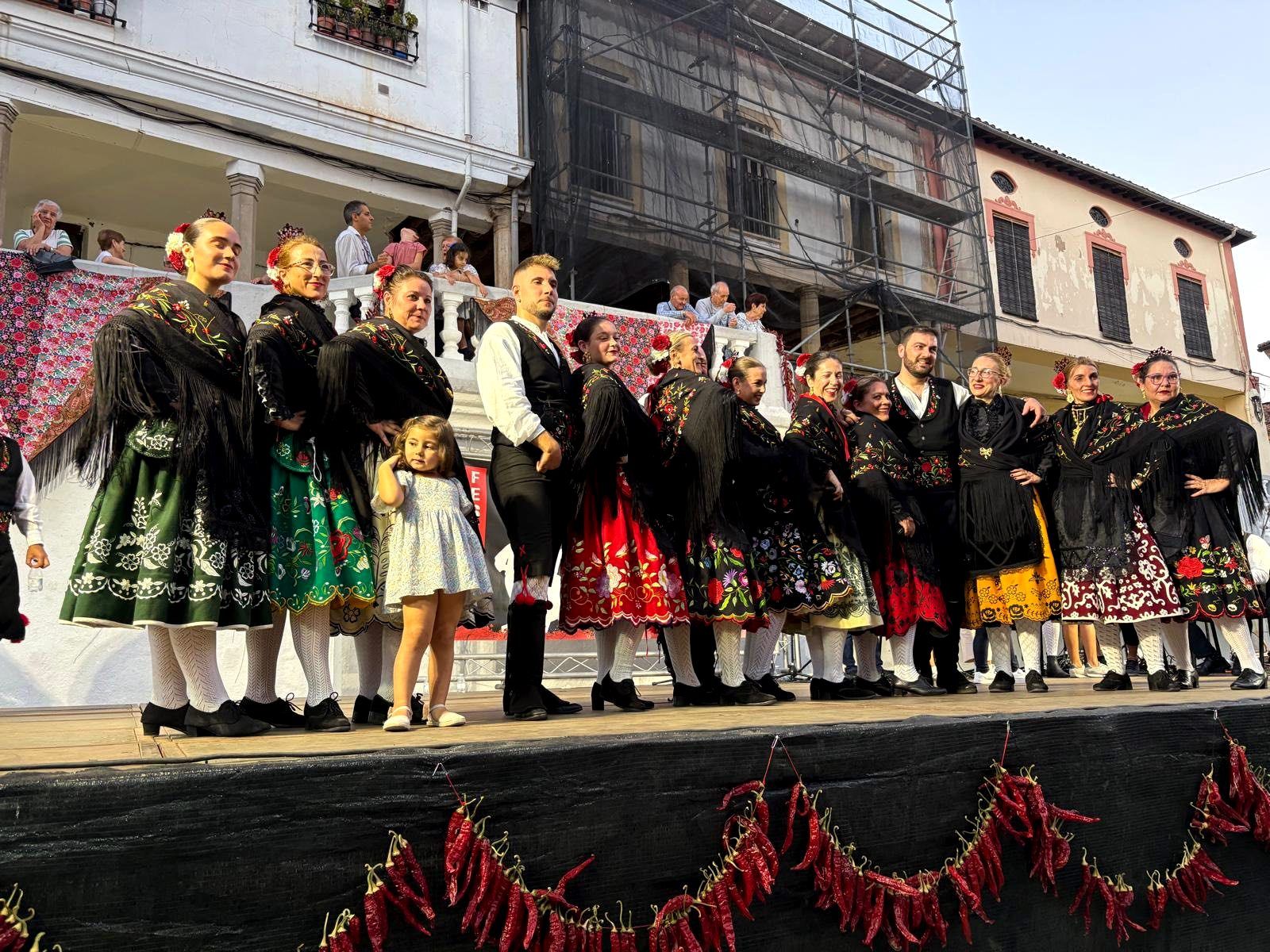 Asociación de Coros y Danzas Los Jarentinos.