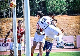 El Jaraíz continúa otra jornada más en la zona de ascenso a 2ª RFEF