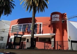 Casa de la Cultura, sede de la biblioteca municipal.
