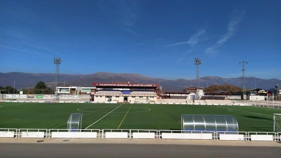 El Badajoz pondrá tres autobuses gratis a Jaraíz para sus abonados