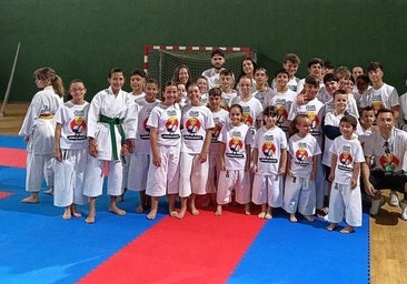 Los karatecas jaraiceños logran 27 medallas en la final de los Judex