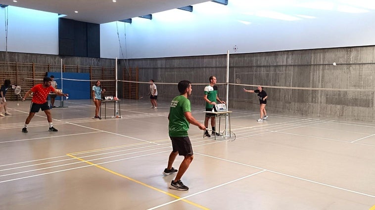 Convocado el torneo de bádminton 2026